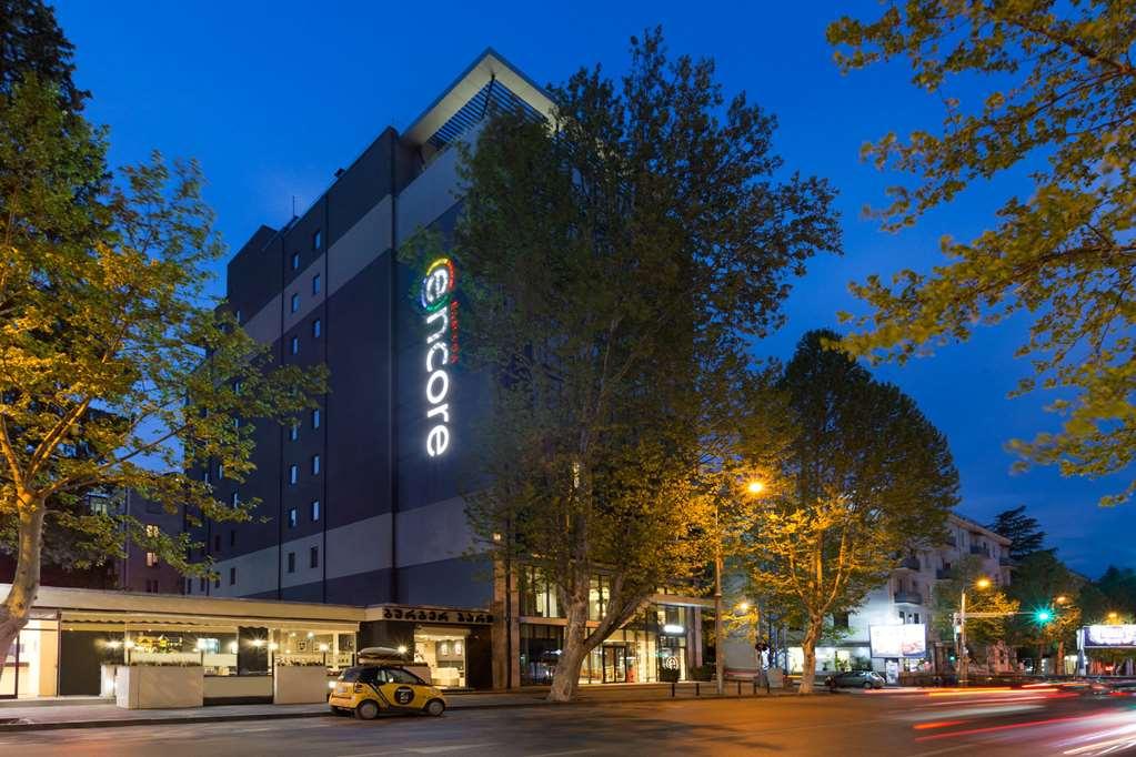 Ramada Encore Tiflis Exterior foto